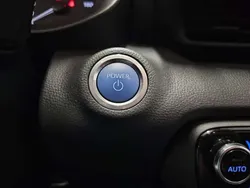 Azul Usado 2024 Toyota Yaris Hybrid Active Utilitario | 21.490 € (Precio justo)