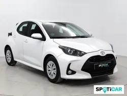 Blanco Usado 2022 Toyota Yaris Business Edition Berlina | 15.990 € (Precio justo)