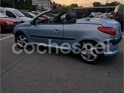 Gris / plata Usado 2002 Peugeot 206 Descapotable | 2600 € (Buen precio)