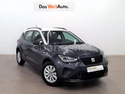 Gris / plata Usado 2024 Seat Arona Style SUV | 18.140 € (Precio justo)