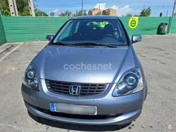 Gris / plata Usado 2005 Honda Civic ES Berlina | 2800 € (Precio justo)