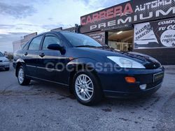 Azul Usado 2001 Ford Focus Ghia Berlina | 2990 € (Precio justo)