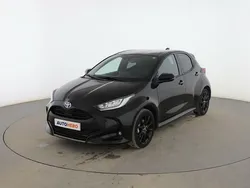 Negro Usado 2024 Toyota Yaris Hybrid Style Berlina | 21.499 € (Precio justo)