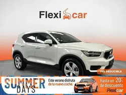 Blanco Usado 2019 Volvo XC40 Momentum SUV | 23.990 € (Precio justo)