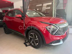 Rojo Usado 2024 Kia Sportage SUV | 25.275 € (Buen precio)