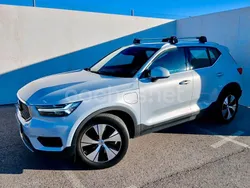 Gris / plata Usado 2021 Volvo XC40 Inscription SUV | 25.500 € (Precio justo)