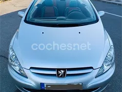 Gris / plata Usado 2004 Peugeot 307 CC Descapotable | 3200 € (Buen precio)
