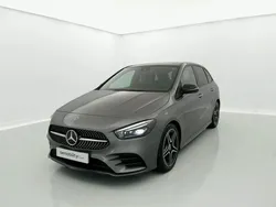 Gris montaña Usado 2022 Mercedes 200 AMG line | 25.920 €