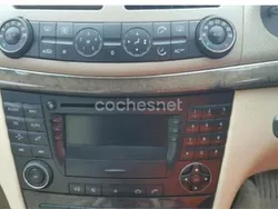 Azul Usado 2003 Mercedes E270 Elegance Berlina | 5000 € (Caro)