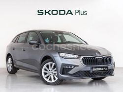 Gris Usado 2024 Skoda Scala Selection Utilitario | 20.900 € (Precio justo)