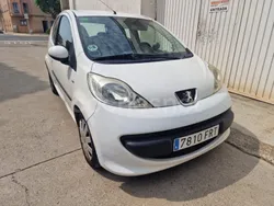 Blanco Usado 2007 Peugeot 107 Utilitario | 2500 € (Precio justo)
