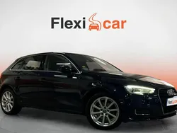 Azul Usado 2018 Audi A3 Attraction Berlina | 16.790 € (Precio justo)