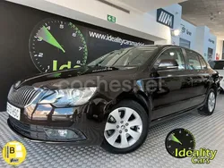 Marrón Usado 2013 Skoda Superb Ambition Berlina | 10.990 €