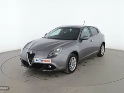 Gris Usado 2017 Alfa Romeo Giulietta Super Utilitario | 13.999 € (Precio justo)