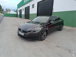 Gris / plata Usado 2018 VW Arteon Berlina | 19.500 € (Precio justo)