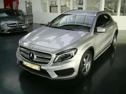 Plateado Usado 2016 Mercedes GLA45 AMG AMG line SUV | 22.700 €