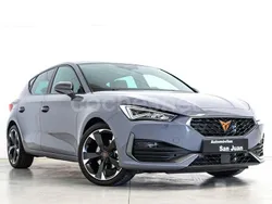 Gris / plata Usado 2024 Cupra Leon Berlina | 26.990 € (Precio justo)