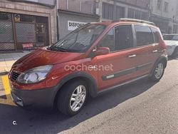 Naranja Usado 2008 Renault Scénic II Monovolumen | 2200 € (Buen precio)