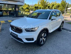 Blanco Usado 2021 Volvo XC40 Plus SUV | 21.900 € (Precio justo)