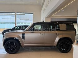 Beige Nuevo 2025 Land Rover Defender SUV | 207.500 €