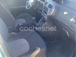 Gris / plata Usado 2004 Hyundai Matrix GLS Monovolumen | 3200 €