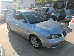 Gris / plata Usado 2005 Seat Ibiza Reference Berlina | 4800 € (Caro)