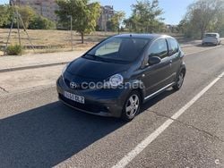 Gris / plata Usado 2005 Toyota Aygo Utilitario | 2900 € (Precio justo)