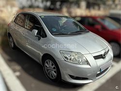 Gris / plata Usado 2007 Toyota Auris Sol Berlina | 5500 € (Buen precio)