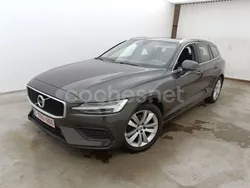 Gris / plata Usado 2020 Volvo V60 Momentum Familiar | 22.990 € (Precio justo)