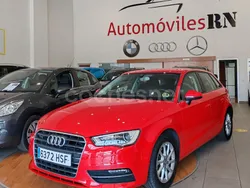 Rojo Usado 2013 Audi A3 Sportback Attraction Berlina | 14.300 € (Precio justo)