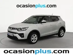 Gris plata Usado 2022 Ssangyong Tivoli SUV | 15.991 € (Precio justo)