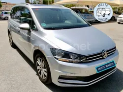 Gris / plata Usado 2021 VW Touran Advance Monovolumen | 18.900 € (Buen precio)