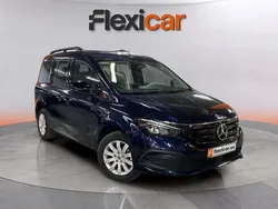 Azul Usado 2023 Mercedes EQT200 Monovolumen | 33.590 €
