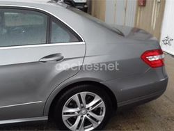 Gris / plata Usado 2010 Mercedes E250 Avantgarde Berlina | 9500 € (Precio justo)