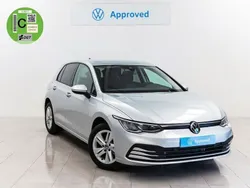 Gris / plata Usado 2023 VW Golf VIII Life Berlina | 24.190 € (Super precio)
