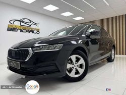 Negro Usado 2022 Skoda Octavia Ambition Utilitario | 19.500 € (Precio justo)
