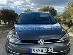 Gris / plata Usado 2018 VW Golf VII Advance Berlina | 15.900 € (Precio justo)