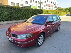 Granate Usado 2005 Renault Laguna GrandTour Dynamique Familiar | 1799 € (Buen precio)