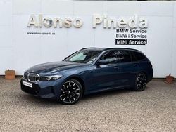 Azul Usado 2024 BMW 330e M Sport Familiar | 49.400 €