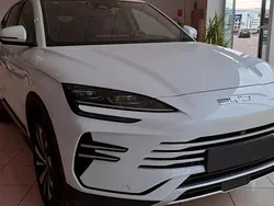 Snow white Usado 2025 BYD Seal U Boost SUV | 30.170 € (Precio justo)