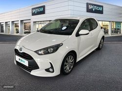 Blanco Usado 2023 Toyota Yaris Hybrid Active Berlina | 20.900 € (Precio justo)