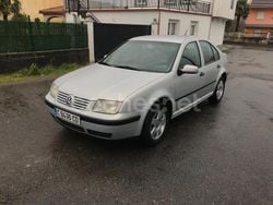 Gris / plata Usado 1999 VW Bora Conceptline Berlina | 3000 €