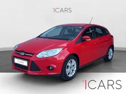 Rojo Usado 2012 Ford Focus Trend Berlina | 8800 € (Precio justo)