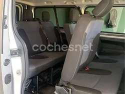 Gris / plata Usado 2017 Opel Vivaro Van | 15.500 € (Precio justo)