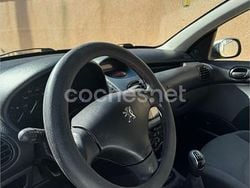Gris / plata Usado 2006 Peugeot 206 Berlina | 3800 € (Precio justo)