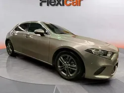 Gris Usado 2019 Mercedes A200 Berlina | 21.490 € (Precio justo)