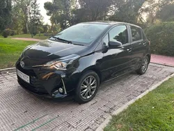 Usado 2019 Toyota Yaris Hybrid Active Utilitario | 13.900 € (Precio justo)