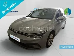 Gris / plata Usado 2020 VW Golf VIII Life Berlina | 21.480 € (Precio justo)