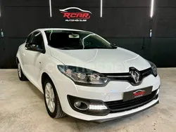 Blanco Usado 2015 Renault Mégane III LIMITED Coupe | 8990 € (Precio justo)