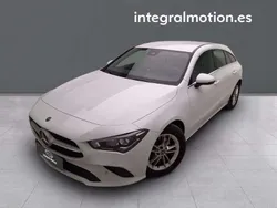 Blanco Usado 2020 Mercedes CLA180 Shooting Brake Familiar | 21.900 € (Super precio)